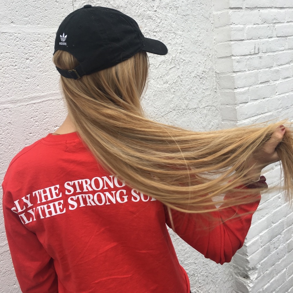 Cropped Long Sleeve UO graphic tee